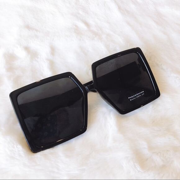 Molly Black Oversized Rectangle Sunglasses - Picture 4 of 8